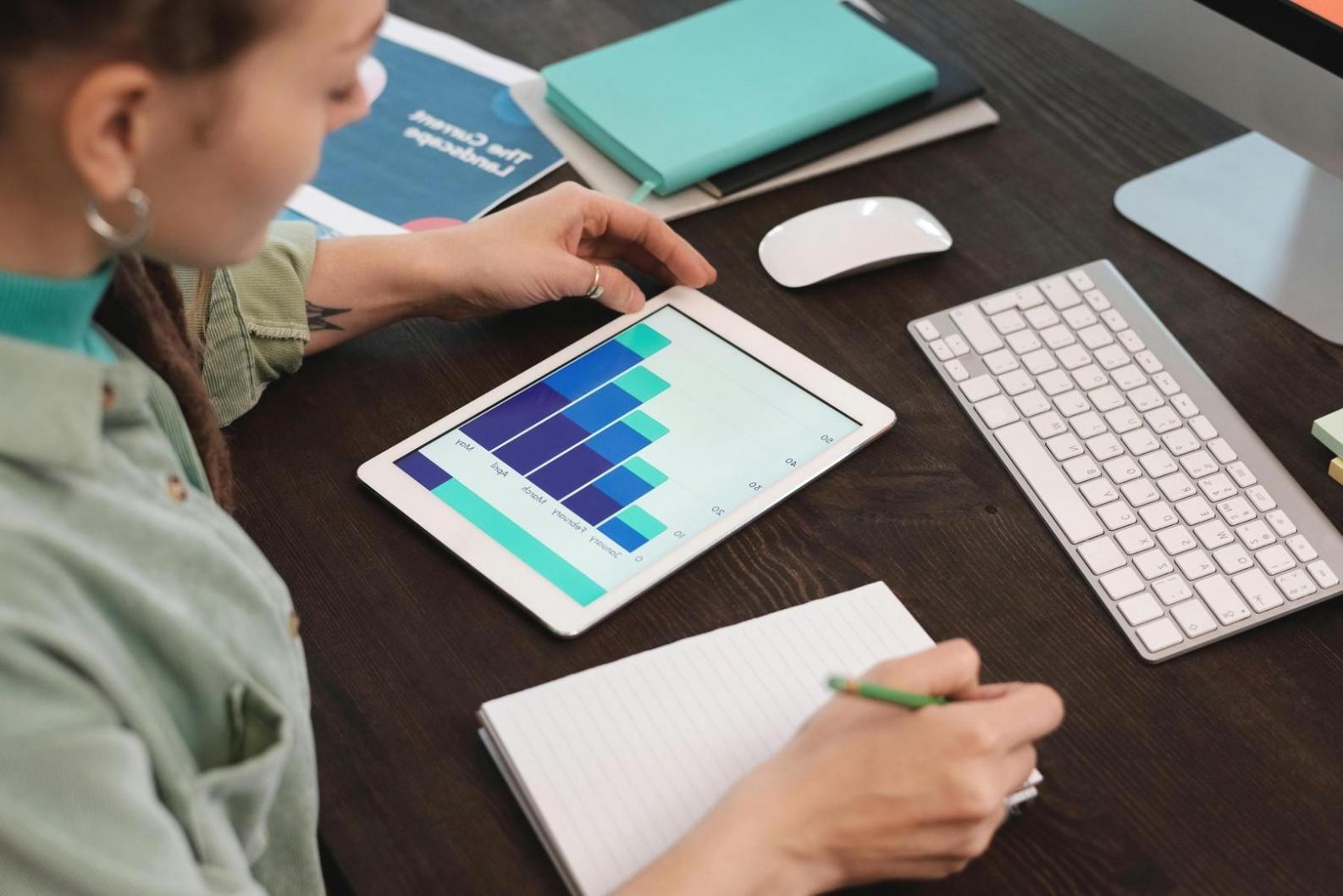 Comunicazione rapida con il team Lumirevaxion via WhatsApp